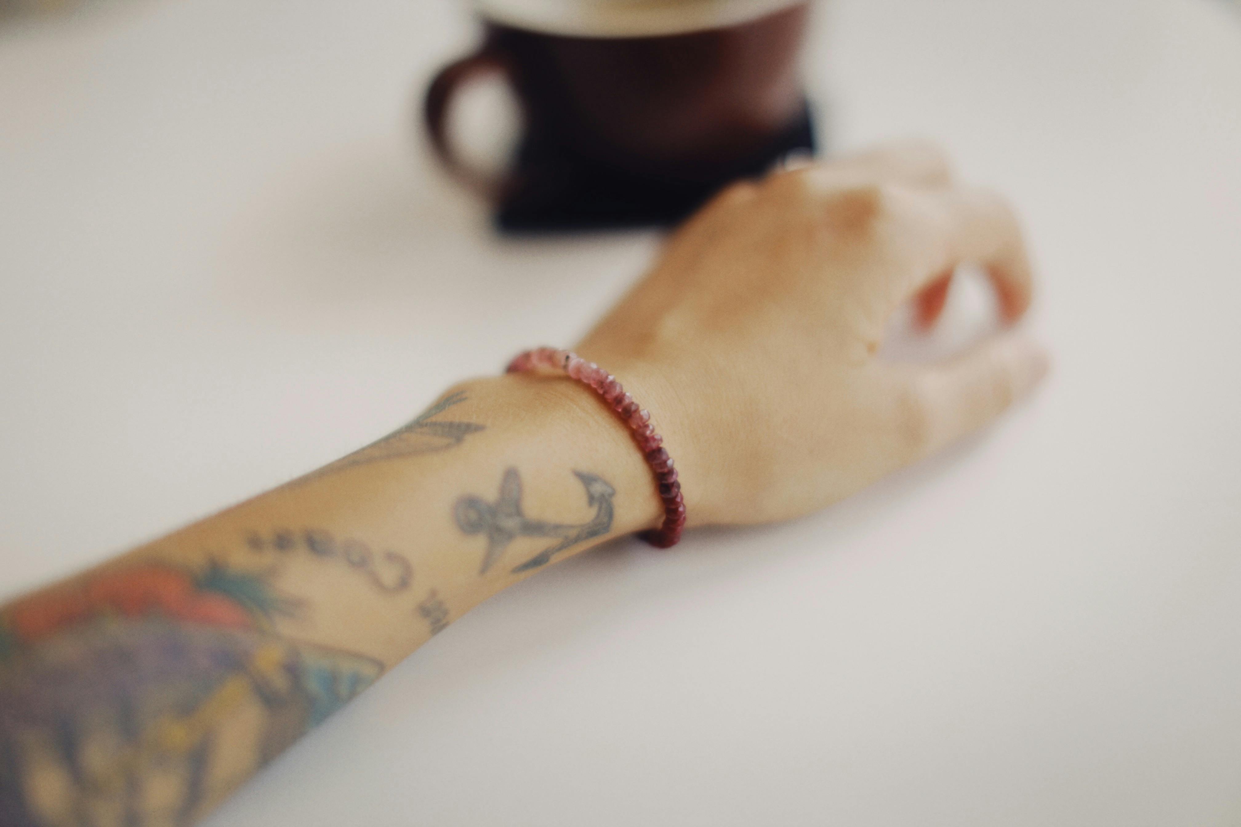 21 Bracelet Tattoo Ideas That Look Like Jewelry - StayGlam | Tattoo bracelet,  Wrist bracelet tattoo, Cuff tattoo